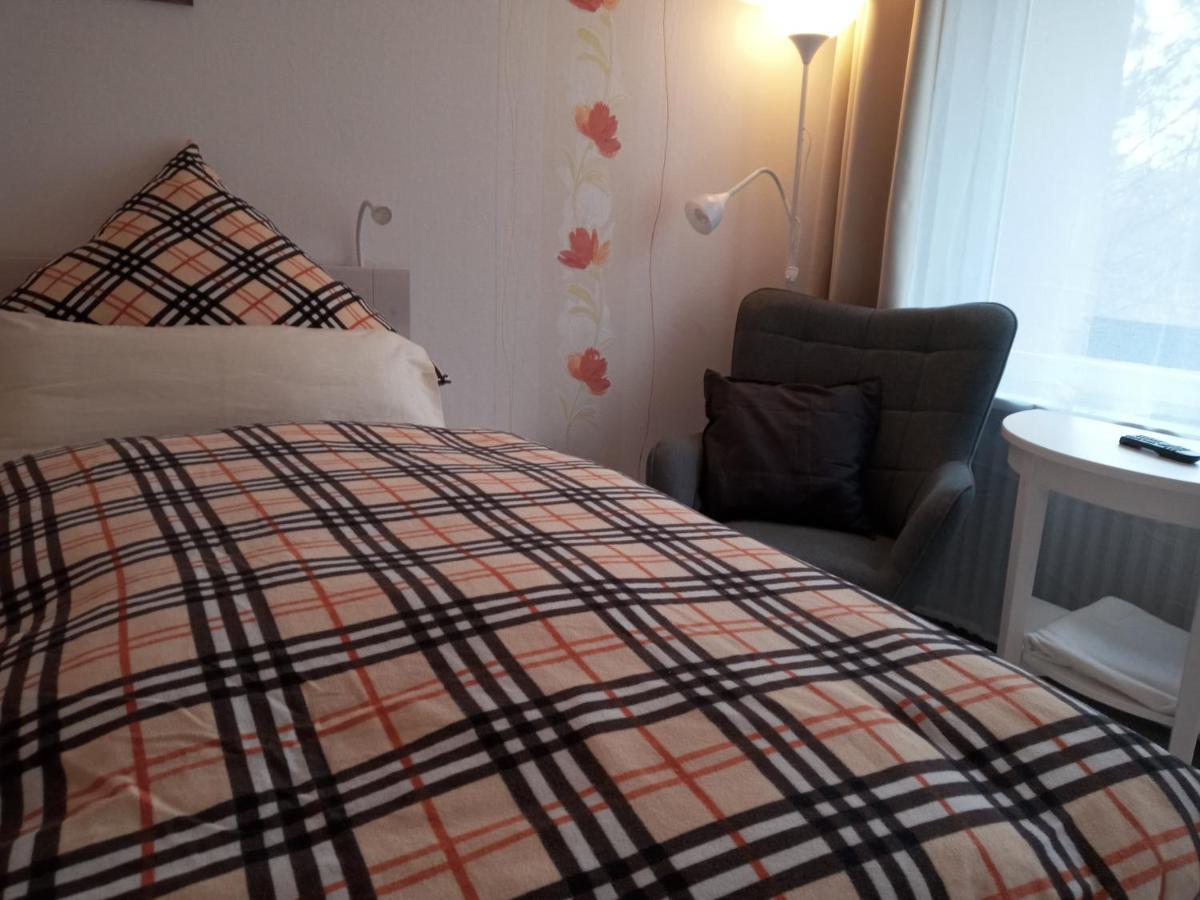 Gaestehaus Falkenhof Westensee Room photo